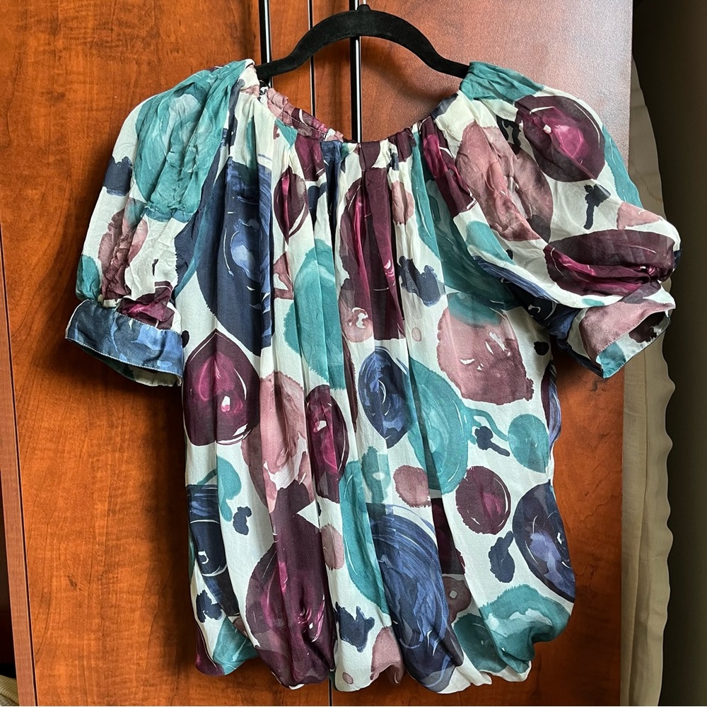 Hugo silk short sleeve top / 34 or Small